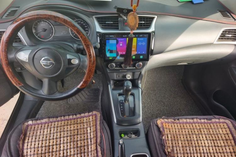 Used Nissan Sylphy 2021 Classic 1.6XE CVT Comfort Edition Center Console