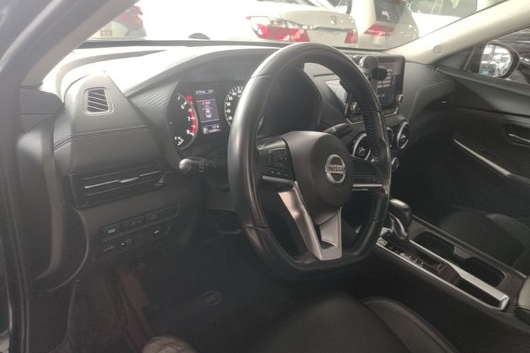 Used Nissan Sylphy 2021 1.6L XL CVT Enjoyment Edition Center Console