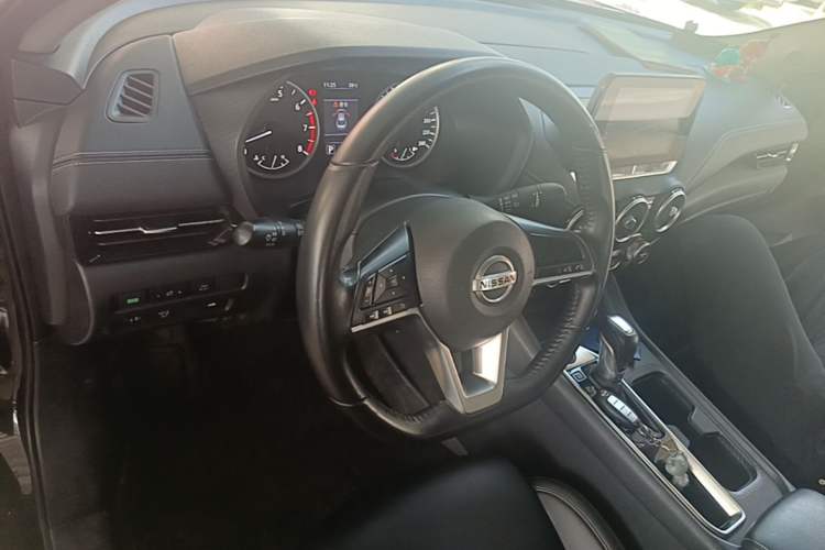 Used Nissan Sylphy 2021 1.6L XL CVT Enjoyment Edition Center Console