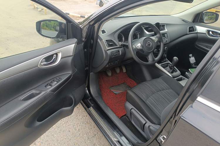 Used Nissan Sylphy 2021 Classic 1.6XE Manual Comfort Edition Driver Seat