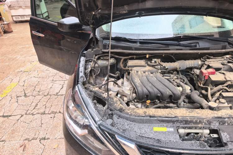 Used Nissan Sylphy 2021 Classic 1.6XL Manual Luxury Edition Engine Bay Right