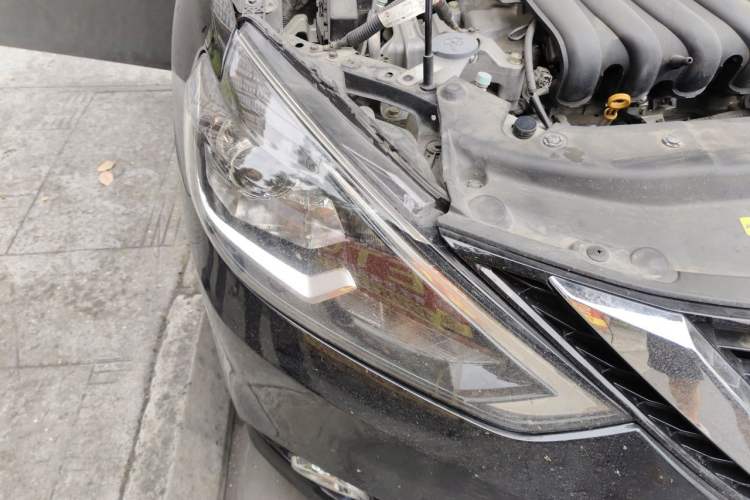 Used Nissan Sylphy 2021 Classic 1.6XL CVT Luxury Edition Engine Bay Right