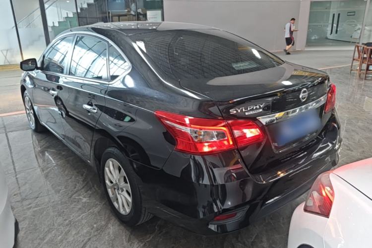 Used Nissan Sylphy 2021 Classic 1.6XL CVT Luxury Edition Exterior 2