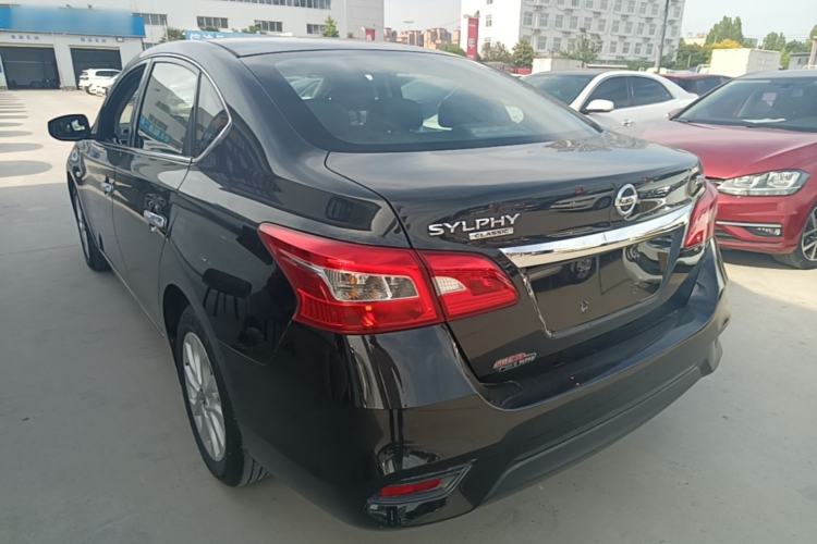 Used Nissan Sylphy 2021 Classic 1.6XL CVT Luxury Edition Exterior 2