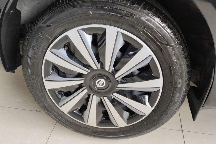 Used Nissan Sylphy 2021 Classic 1.6XE CVT Comfort Edition Exterior 3