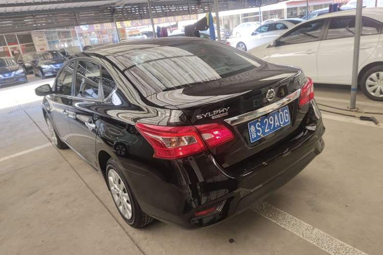 Used Nissan Sylphy 2021 Classic 1.6XE CVT Comfort Edition Exterior 3