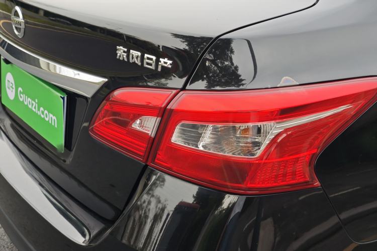 Used Nissan Sylphy 2021 Classic 1.6XE CVT Comfort Edition Exterior 3