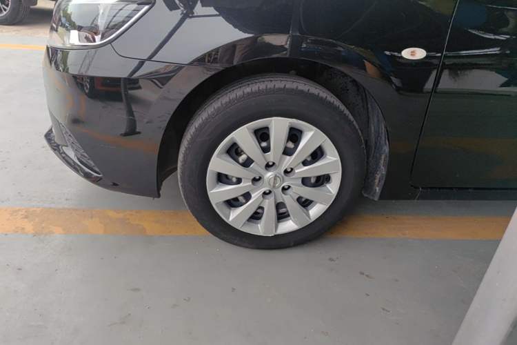 Used Nissan Sylphy 2021 Classic 1.6XE CVT Comfort Edition Exterior 4