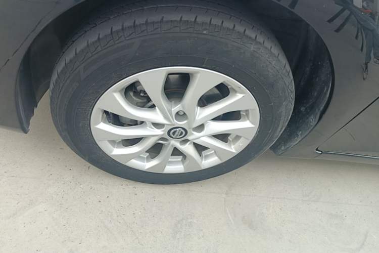 Used Nissan Sylphy 2021 Classic 1.6XL CVT Luxury Edition Exterior 4