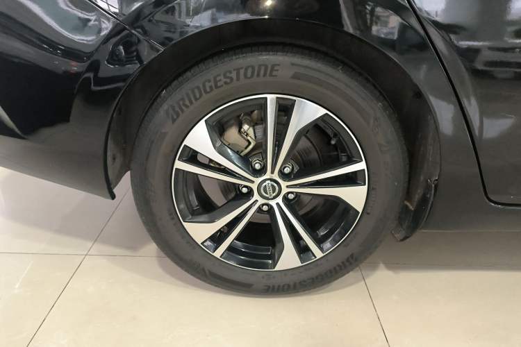 Used Nissan Sylphy 2021 1.6L XL CVT Enjoyment Edition Exterior 5