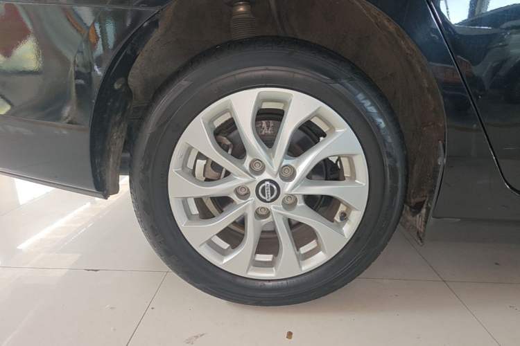 Used Nissan Sylphy 2021 Classic 1.6XL CVT Luxury Edition Exterior 5