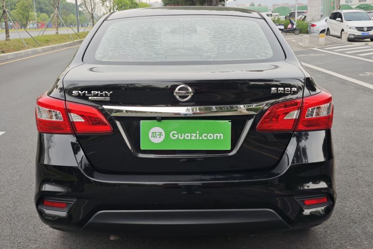 Used Nissan Sylphy 2021 Classic 1.6XE CVT Comfort Edition Exterior 5
