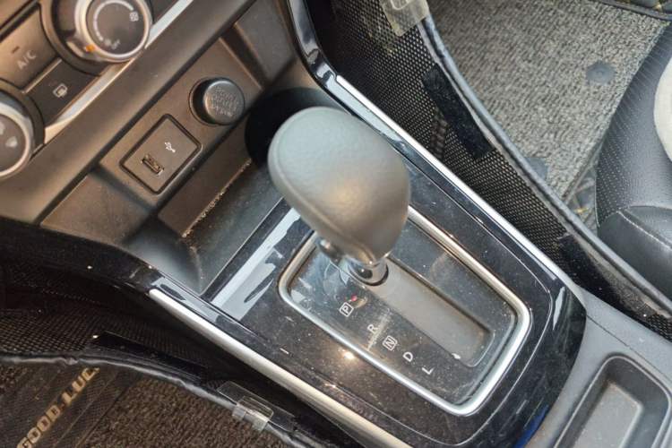 Used Nissan Sylphy 2021 Classic 1.6XL CVT Luxury Edition Gear Lever