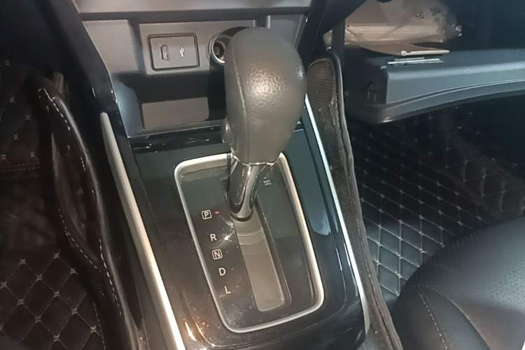 Used Nissan Sylphy 2021 Classic 1.6XL CVT Luxury Edition Gear Lever