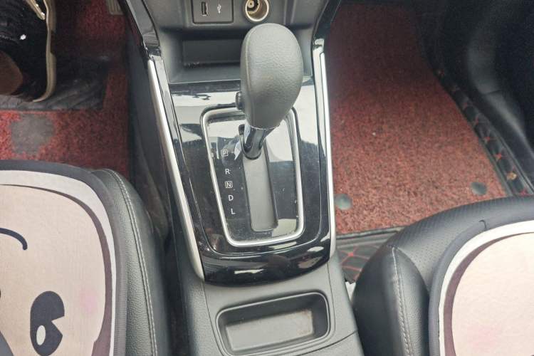 Used Nissan Sylphy 2021 Classic 1.6XL CVT Luxury Edition Gear Lever