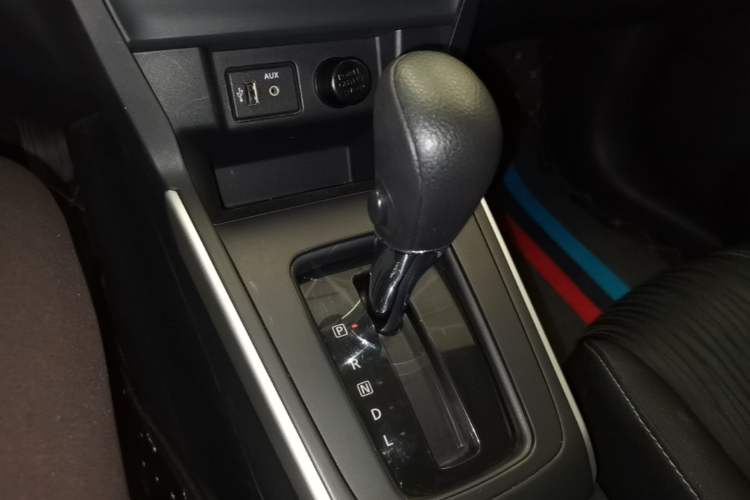 Used Nissan Sylphy 2021 Classic 1.6XL CVT Luxury Edition Gear Lever