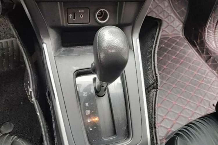 Used Nissan Sylphy 2021 Classic 1.6XE CVT Comfort Edition Gear Lever