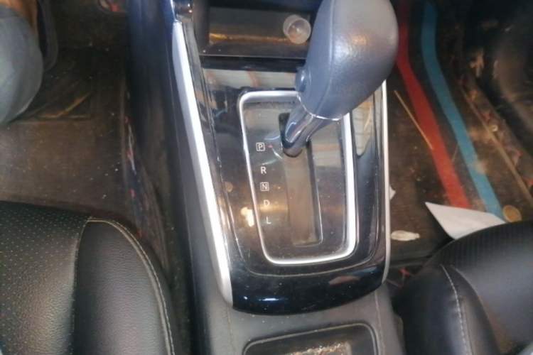 Used Nissan Sylphy 2021 Classic 1.6XL CVT Luxury Edition Gear Lever