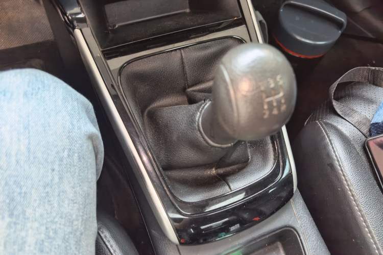 Used Nissan Sylphy 2021 Classic 1.6XL Manual Luxury Edition Gear Lever