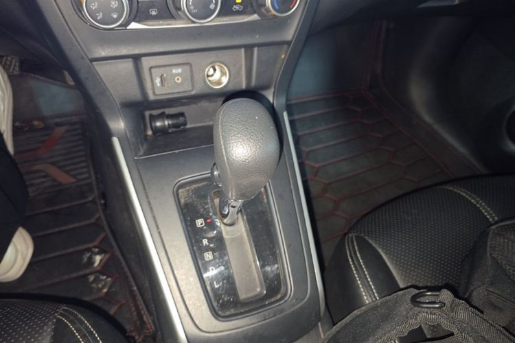Used Nissan Sylphy 2021 Classic 1.6XE CVT Comfort Edition Gear Lever