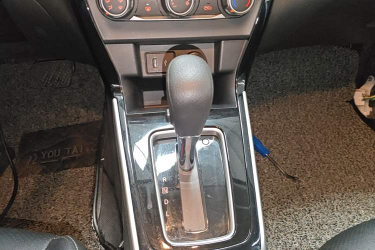 Used Nissan Sylphy 2021 Classic 1.6XL CVT Luxury Edition Gear Lever