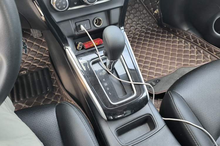 Used Nissan Sylphy 2021 Classic 1.6XL CVT Luxury Edition Gear Lever