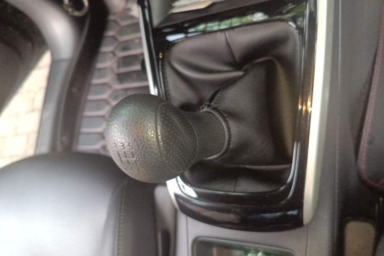 Used Nissan Sylphy 2021 Classic 1.6XL Manual Luxury Edition Gear Lever