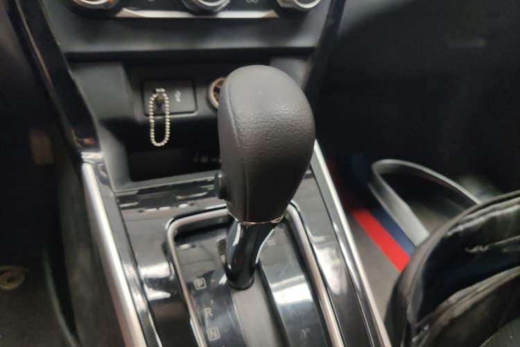 Used Nissan Sylphy 2021 Classic 1.6XL CVT Luxury Edition Gear Lever