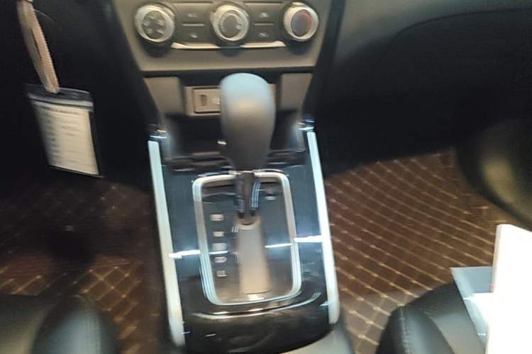 Used Nissan Sylphy 2021 Classic 1.6XL CVT Luxury Edition Gear Lever