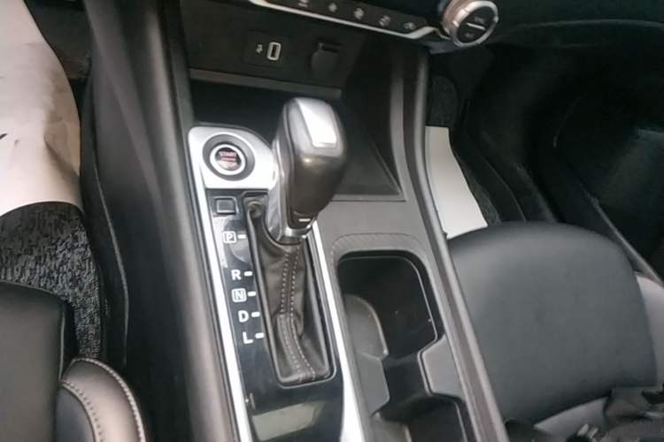 Used Nissan Sylphy 2021 1.6L XL CVT Enjoyment Edition Gear Lever
