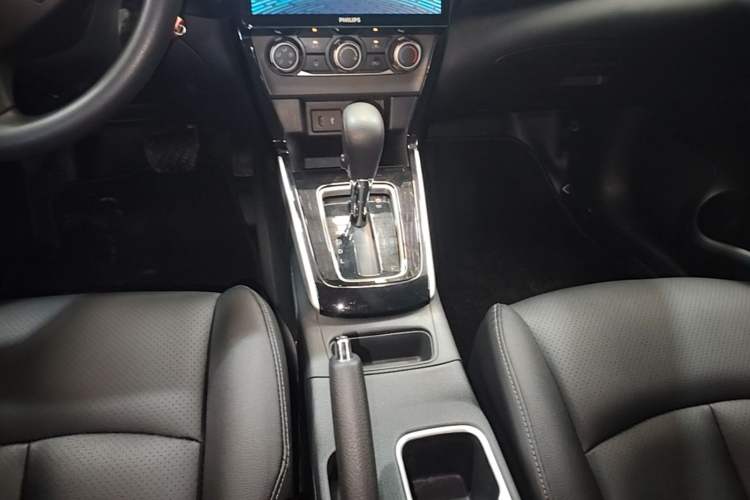 Used Nissan Sylphy 2021 Classic 1.6XL CVT Luxury Edition Gear Lever
