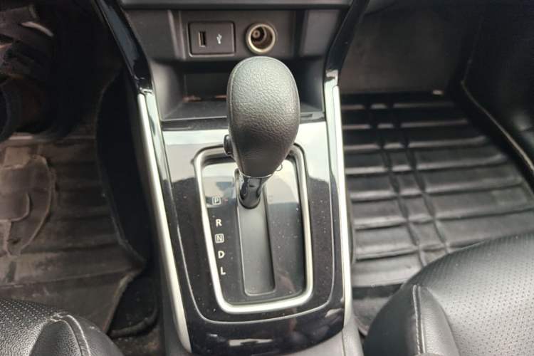Used Nissan Sylphy 2021 Classic 1.6XL CVT Luxury Edition Gear Lever