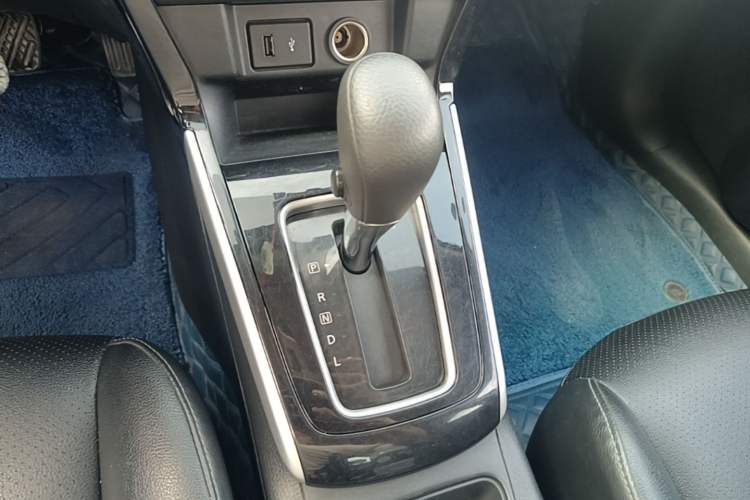 Used Nissan Sylphy 2021 Classic 1.6XL CVT Luxury Edition Gear Lever