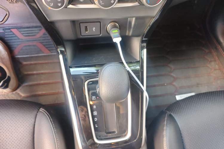 Used Nissan Sylphy 2021 Classic 1.6XL CVT Luxury Edition Gear Lever