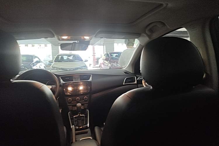 Used Nissan Sylphy 2021 Classic 1.6XL CVT Luxury Edition Headliner