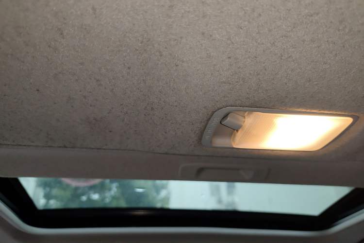 Used Nissan Sylphy 2021 Classic 1.6XL CVT Luxury Edition Headliner