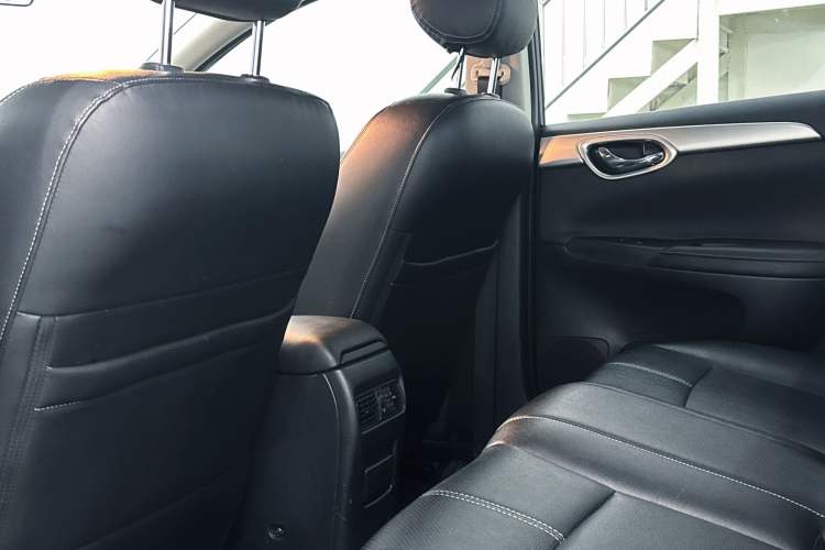 Used Nissan Sylphy 2021 Classic 1.6XE CVT Comfort Edition Interior 3