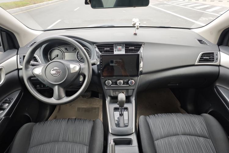 Used Nissan Sylphy 2021 Classic 1.6XE CVT Comfort Edition Interior 4