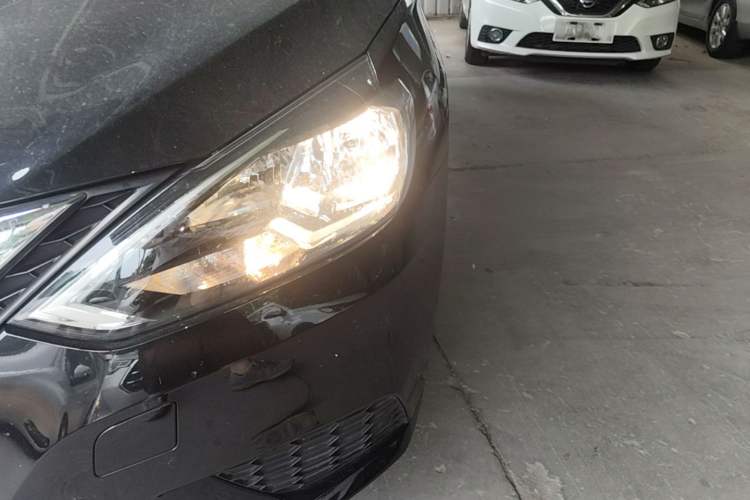 Used Nissan Sylphy 2021 Classic 1.6XL CVT Luxury Edition Left Front Headlight