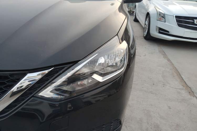 Used Nissan Sylphy 2021 Classic 1.6XE CVT Exclusive Edition Left Front Headlight