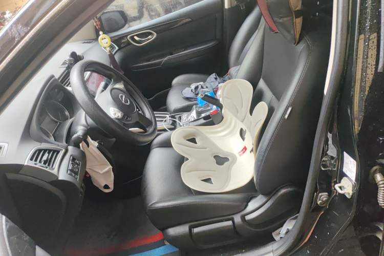 Used Nissan Sylphy 2021 Classic 1.6XL CVT Luxury Edition Left Front Seat