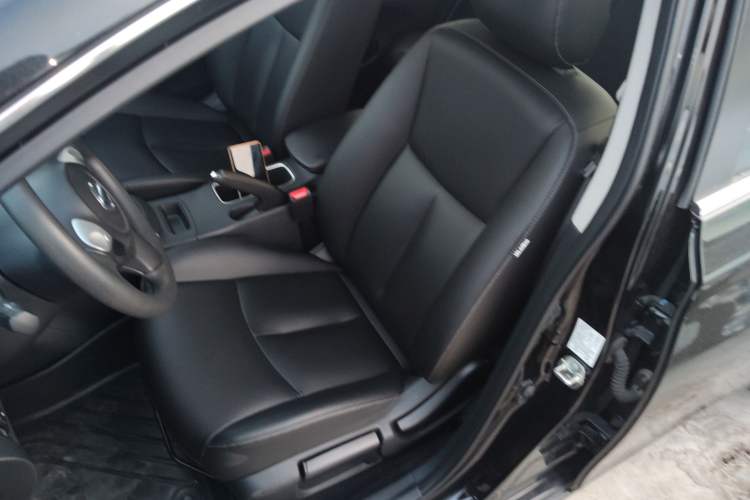 Used Nissan Sylphy 2021 Classic 1.6XE CVT Exclusive Edition Left Front Seat