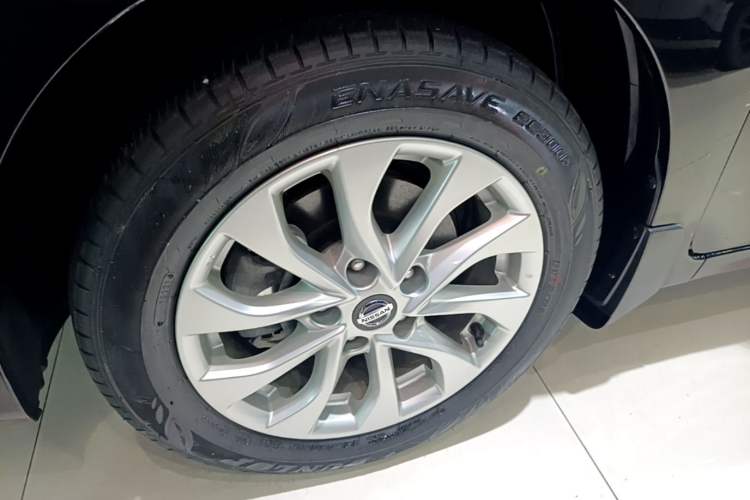 Used Nissan Sylphy 2021 Classic 1.6XL CVT Luxury Edition Left Front Wheel Hub