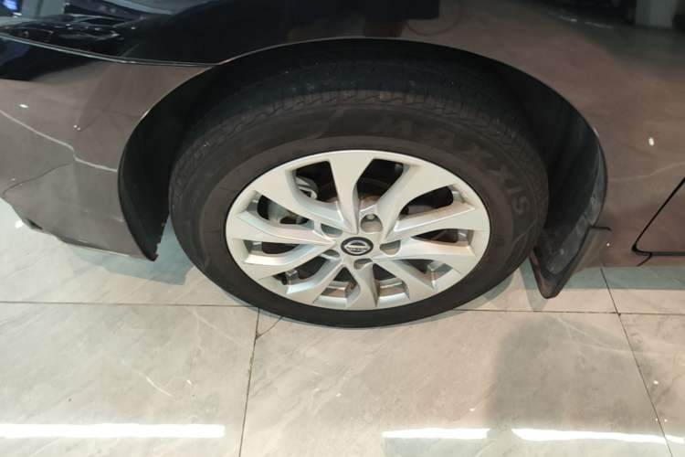 Used Nissan Sylphy 2021 Classic 1.6XL CVT Luxury Edition Left Front Wheel Hub