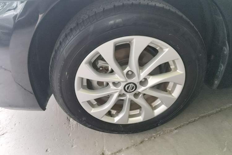 Used Nissan Sylphy 2021 Classic 1.6XL CVT Luxury Edition Left Front Wheel Hub