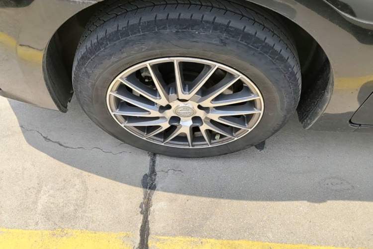 Used Nissan Sylphy 2021 Classic 1.6XE CVT Comfort Edition Left Front Wheel Hub