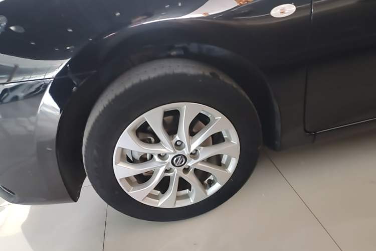 Used Nissan Sylphy 2021 Classic 1.6XL CVT Luxury Edition Left Front Wheel Hub