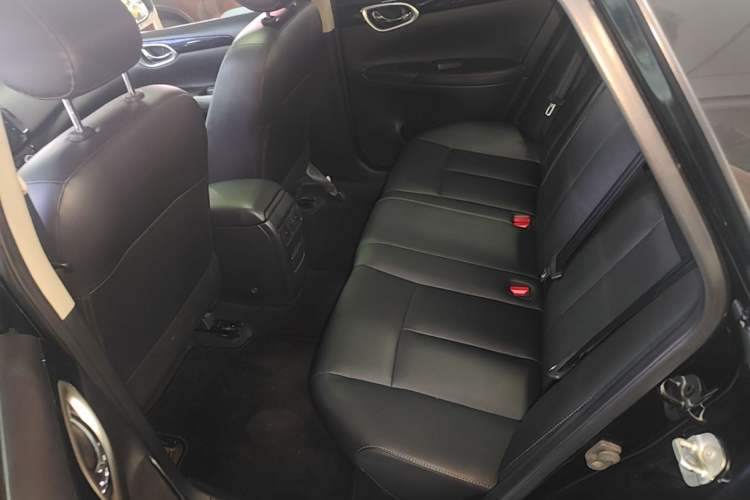 Used Nissan Sylphy 2021 Classic 1.6XL CVT Luxury Edition Left Rear Seat