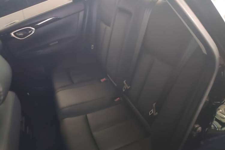 Used Nissan Sylphy 2021 Classic 1.6XL CVT Luxury Edition Left Rear Seat