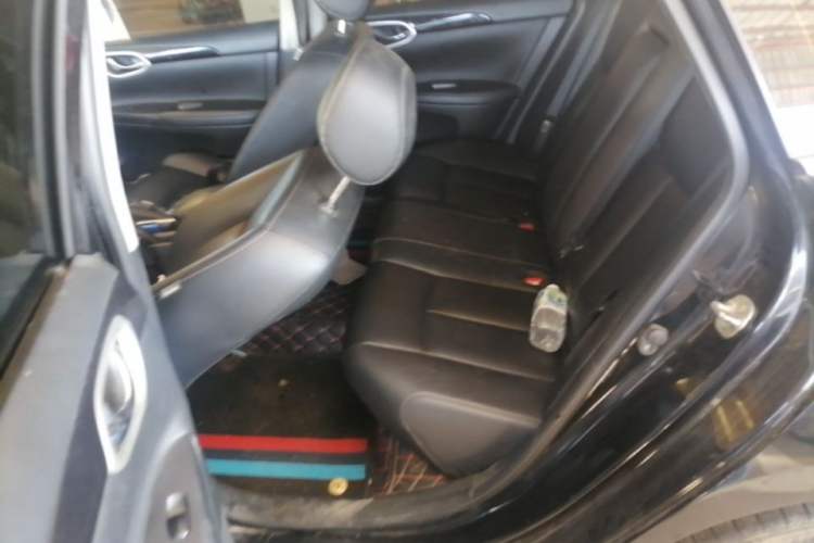 Used Nissan Sylphy 2021 Classic 1.6XL CVT Luxury Edition Left Rear Seat